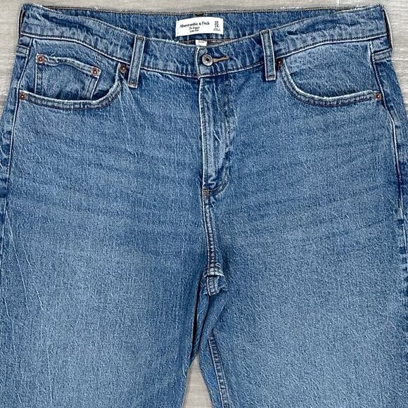 Abercrombie & Fitch The Baggy Low Rise Jeans in Medium With Let Down Hem Size 32 - Picture 5 of 16